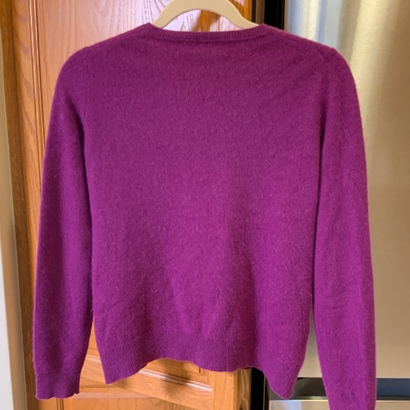 Lord & Taylor Cashmere sweater - Picture 3 of 3
